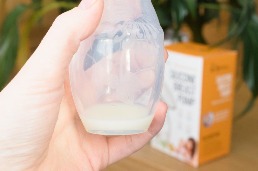 The milk I expressed with the BeeMom Silicone Breast Pump