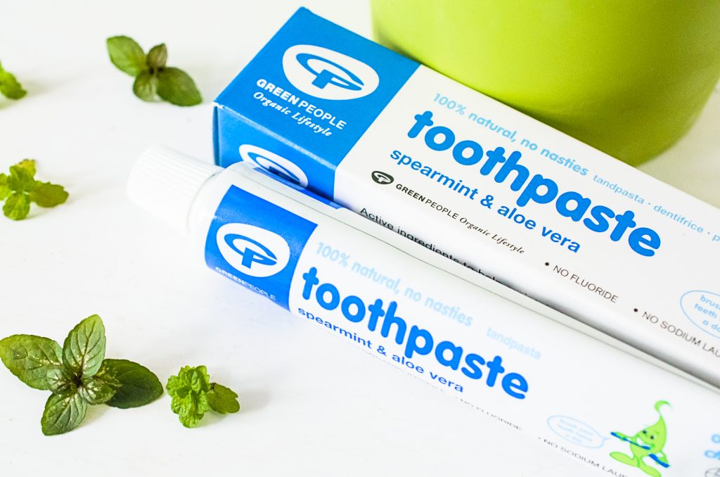 Green People Children Spearmint and Aloe Toothpaste