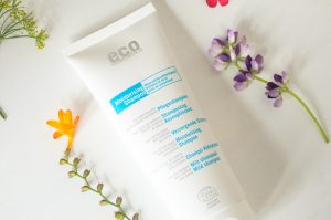 Eco Cosmetics Moisturising Shampoo with Olive and Mallow