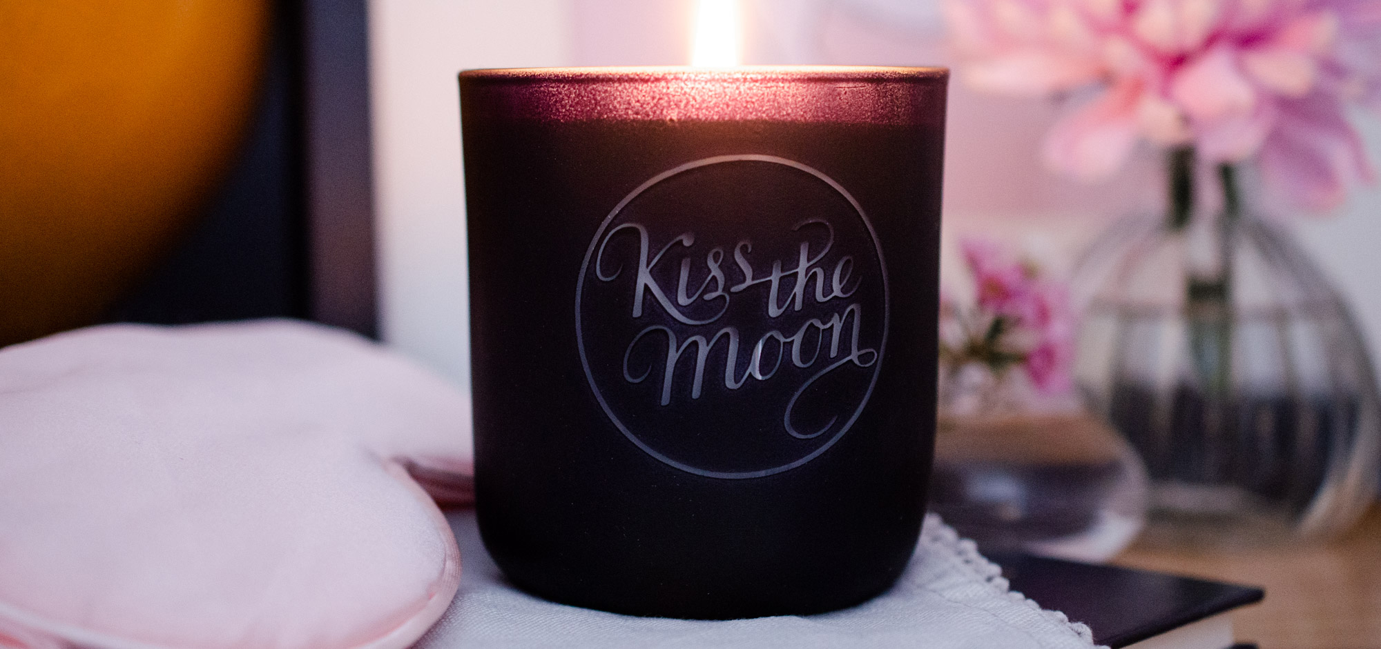 Kiss The Moon Peace Candle