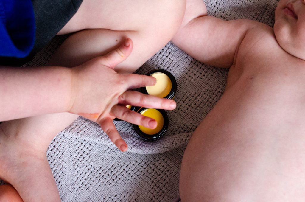 Cara trying Lyonsleaf Mum & Baby Skincare Survival Kit