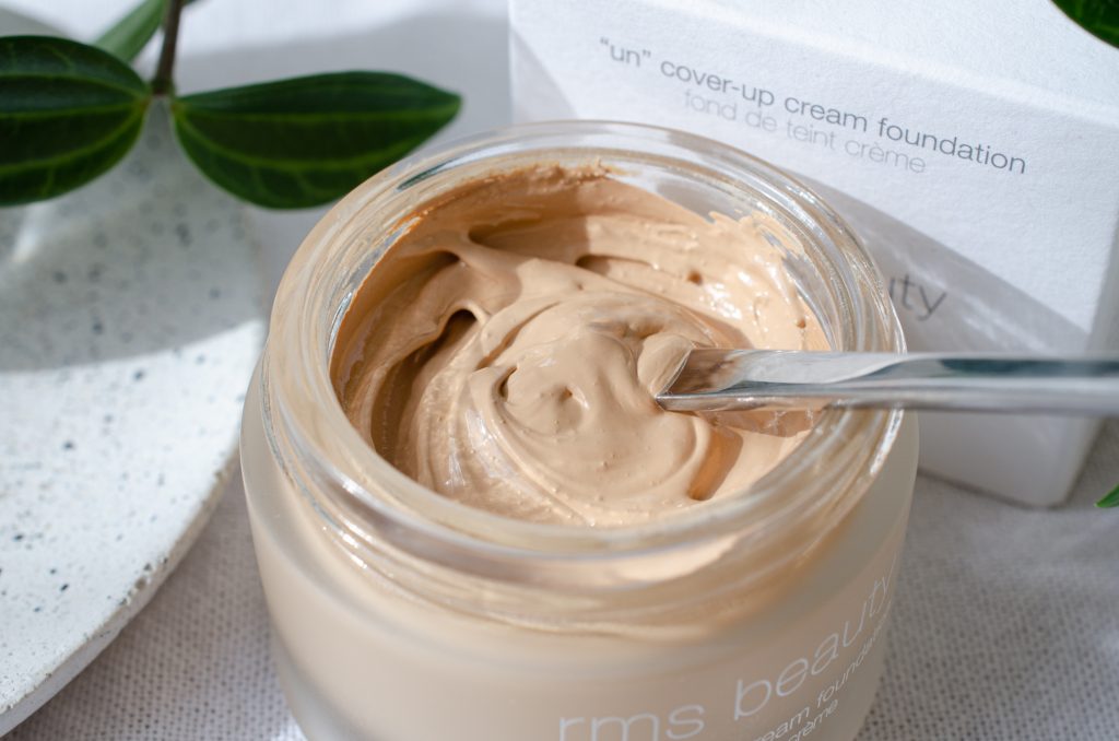 Texture of RMS Beauty Cream Foundation