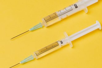 Self injection during pregnancy - how to survive it