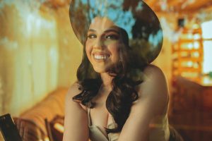 4 Popular cosmetic procedures for transforming a wide face