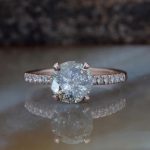 Choosing a ring for a wedding: trends and current options