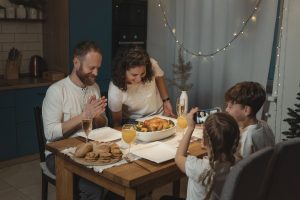 Five simple ways to make family mealtimes more fun