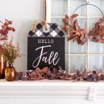 Fall Mantel Decor Ideas to Warm Up Your Living Room