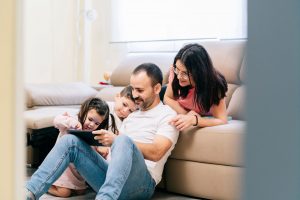 Mindful Parenting: Building Stronger Emotional Bonds in the Digital Age