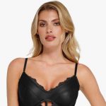 Discover the Perfect Black Shapewear Bodysuit for Your Wardrobe