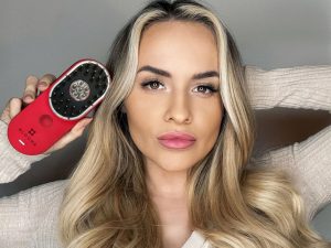 Revolutionizing Hair Care: The Science Behind Bloome Lab's FLO™ Red Light Therapy Hair Brush