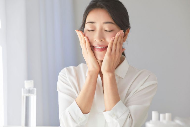 How Busy Mums Can Protect Their Skin Barrier for Healthier Skin