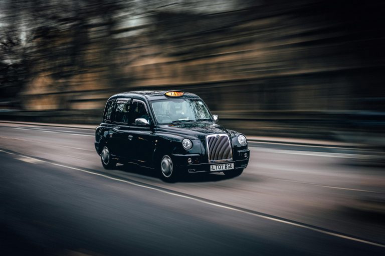 4000taxi.com – The New Smart Taxi Aggregator for Every City in the UK