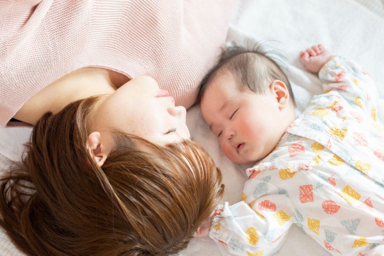 Why Moms Need Beauty Sleep More Than Anyone Else