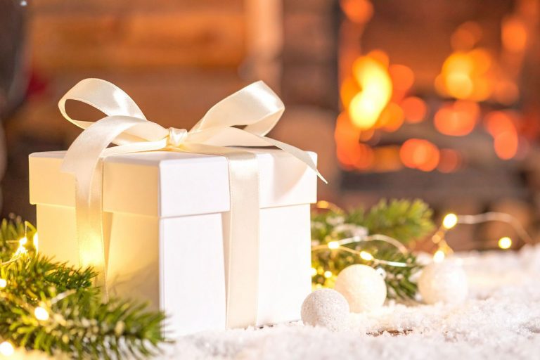 Magic Wrapped: Creative Gifts to Delight Your Loved Ones Magic Wrapped: Creative Gifts to Delight Your Loved Ones