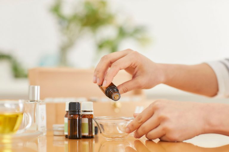 Using Essential Oils for Warts Remover: Tips for Faster Results