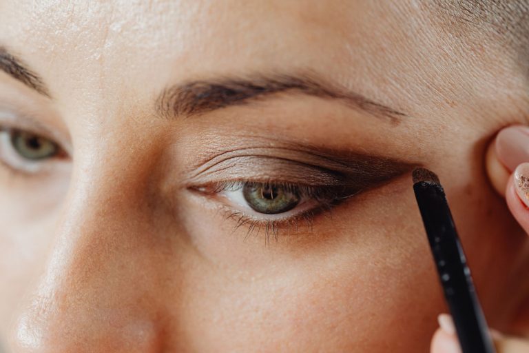 Why Choose Romanovamakeup Eyeshadows in UAE?