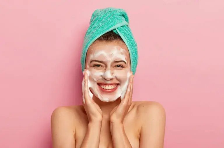 The Importance of Cleansing and Toning for Healthy Skin The Importance of Cleansing and Toning for Healthy Skin